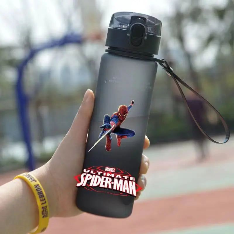 Garrafa Marvel 560ml – Spiderman / Iron Man / Capitão América