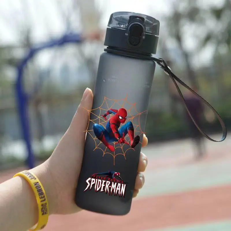 Garrafa Marvel 560ml – Spiderman / Iron Man / Capitão América