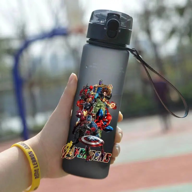 Garrafa Marvel 560ml – Spiderman / Iron Man / Capitão América
